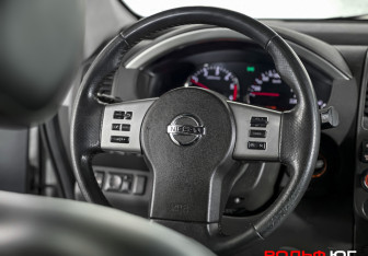 Подержанный автомобиль Nissan Pathfinder 2010 года (13 фото)