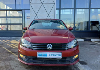 Подержанный автомобиль Volkswagen Polo Sedan 2018 года (2 фото)