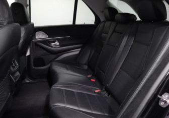 Подержанный автомобиль Mercedes-Benz GLE 2020 года (10 фото)