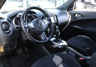 Подержанный автомобиль Nissan Juke 2017 года (13 фото)