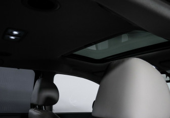 Подержанный автомобиль Kia Carnival 2019 года (12 фото)