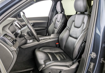 Подержанный автомобиль Volvo XC90 2020 года (20 фото)