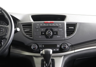 Подержанный автомобиль Honda CR-V 2012 года (8 фото)