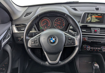 Подержанный автомобиль BMW X1 2017 года (27 фото)