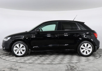 Подержанный автомобиль Audi A1 2014 года (8 фото)