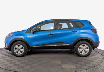 Подержанный автомобиль Renault Kaptur 2017 года (8 фото)