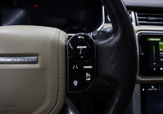 Подержанный автомобиль Land Rover Range Rover 2020 года (18 фото)