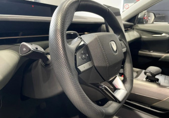 Подержанный автомобиль Changan Lamore 2024 года (13 фото)