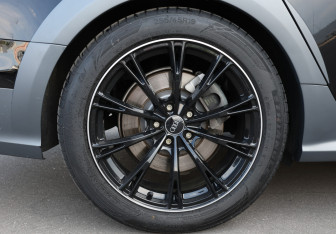 Подержанный автомобиль Audi A6 allroad 2014 года (29 фото)