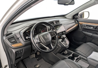 Подержанный автомобиль Honda CR-V 2018 года (16 фото)