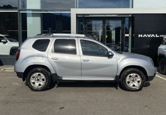 Подержанный автомобиль Renault Duster 2018 года (4 фото)