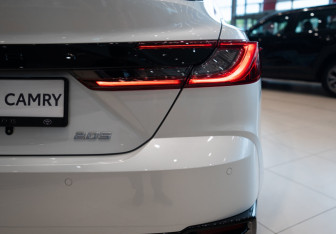 Новый Toyota Camry Sedan 2025 (18 фото)