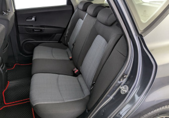 Подержанный автомобиль Kia Ceed Wagon 2011 года (12 фото)