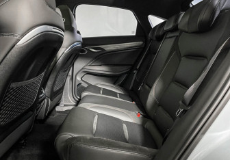 Подержанный автомобиль Geely Tugella 2023 года (10 фото)