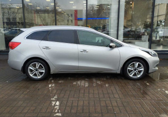Подержанный автомобиль Kia Ceed Wagon 2013 года (4 фото)