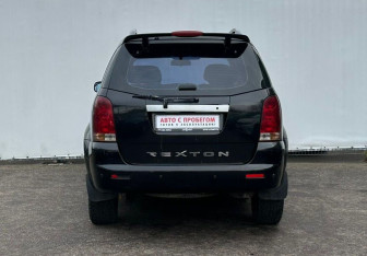 Подержанный автомобиль SsangYong Rexton 2007 года (6 фото)