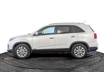 Подержанный автомобиль Kia Sorento 2019 года (8 фото)