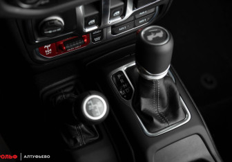 Новый Jeep Wrangler 2025 (15 фото)