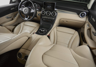 Подержанный автомобиль Mercedes-Benz GLC Coupe 2019 года (14 фото)