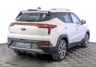 Подержанный автомобиль Москвич 3е 2023 года (5 фото)