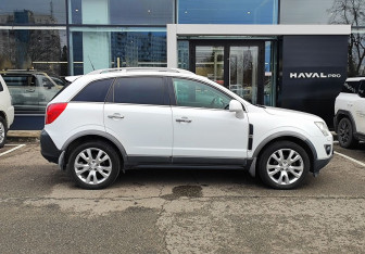 Подержанный автомобиль Opel Antara 2013 года (4 фото)