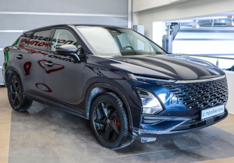 Подержанный автомобиль Omoda C5 2023 года (3 фото)