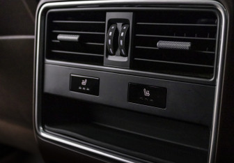 Подержанный автомобиль Porsche Cayenne 2019 года (27 фото)