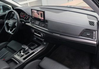 Подержанный автомобиль Audi Q5 2022 года (7 фото)
