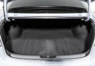 Подержанный автомобиль Hyundai Elantra Sedan 2021 года (17 фото)