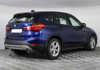 Подержанный автомобиль BMW X1 2017 года (2 фото)