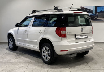 Подержанный автомобиль Skoda Yeti 2014 года (7 фото)