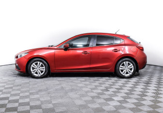 Подержанный автомобиль Mazda 3 Hatchback 2013 года (3 фото)