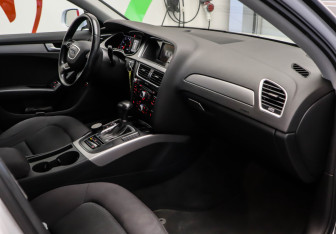 Подержанный автомобиль Audi A4 Sedan 2014 года (23 фото)