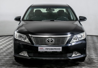 Подержанный автомобиль Toyota Camry Sedan 2012 года (2 фото)