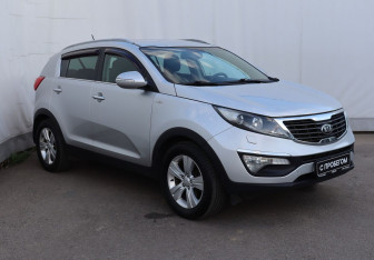 Подержанный автомобиль Kia Sportage 2013 года (3 фото)