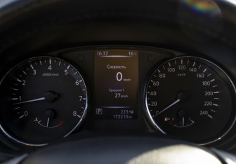 Подержанный автомобиль Nissan Qashqai 2018 года (11 фото)