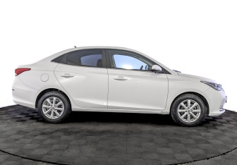 Подержанный автомобиль Changan Alsvin 2023 года (4 фото)