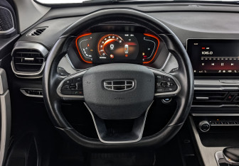 Подержанный автомобиль Geely Coolray 2022 года (22 фото)