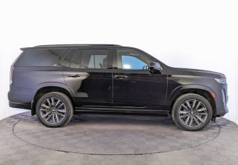 Подержанный автомобиль Cadillac Escalade Suv 2022 года (4 фото)