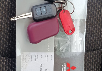 Подержанный автомобиль Mitsubishi ASX 2018 года (18 фото)