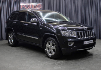 Подержанный автомобиль Jeep Grand Cherokee 2012 года (3 фото)