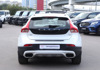 Подержанный автомобиль Volvo V40 Hatchback 2014 года (6 фото)