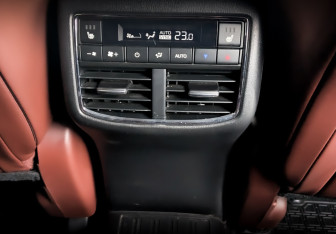 Подержанный автомобиль Mazda CX-9 2019 года (30 фото)