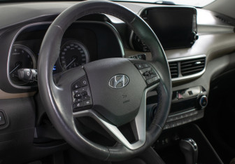 Подержанный автомобиль Hyundai Tucson 2020 года (13 фото)