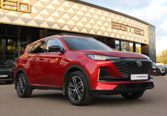 Подержанный автомобиль Changan CS55PLUS 2023 года (3 фото)