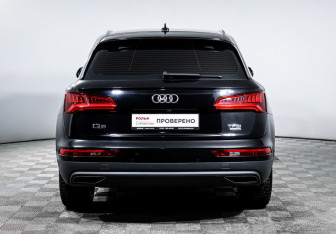 Подержанный автомобиль Audi Q5 2017 года (6 фото)