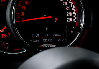 Подержанный автомобиль MINI Countryman 2019 года (11 фото)