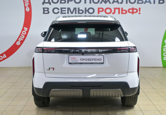 Подержанный автомобиль Jaecoo J7 2026 года (5 фото)