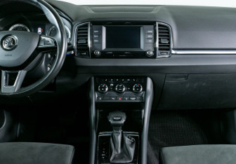 Подержанный автомобиль Skoda Karoq 2020 года (11 фото)