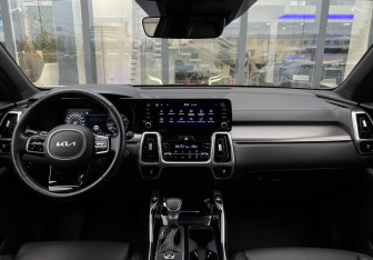 Подержанный автомобиль Kia Sorento 2021 года (13 фото)